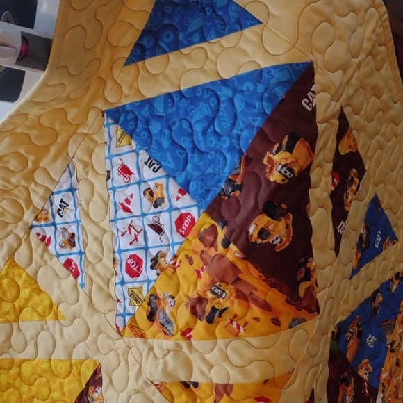 Toddler or lap quilt 51x65 - Picture 3 of 4